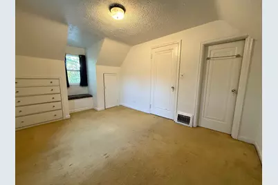 211 Kendall Avenue N, Thief River Falls, MN 56701 - Photo 23