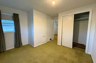 211 Kendall Ave N, Thief River Falls, MN 56701 - Photo 33