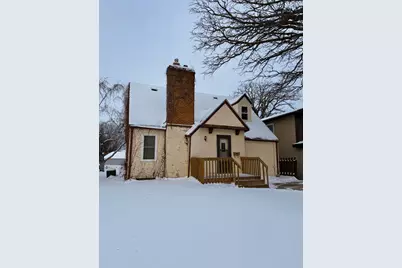 211 Kendall Avenue N, Thief River Falls, MN 56701 - Photo 1