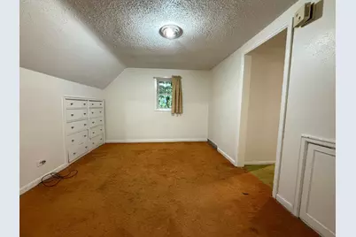 211 Kendall Avenue N, Thief River Falls, MN 56701 - Photo 27