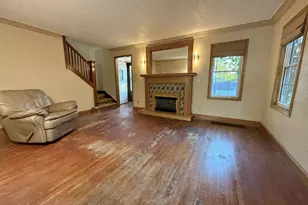 211 Kendall Ave N, Thief River Falls, MN 56701 - Photo 5