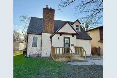 211 Kendall Avenue N, Thief River Falls, MN 56701 - Photo 1