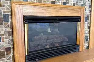 211 Kendall Ave N, Thief River Falls, MN 56701 - Photo 7