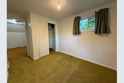 211 Kendall Avenue N, Thief River Falls, MN 56701 - Photo 33