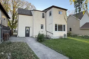 211 Kendall Ave N, Thief River Falls, MN 56701 - Photo 45