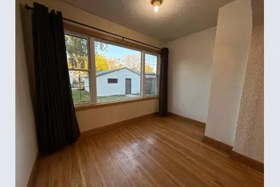 211 Kendall Avenue N, Thief River Falls, MN 56701 - Photo 11