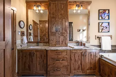 20060 Vine Street, Excelsior, MN 55331 - Photo 29