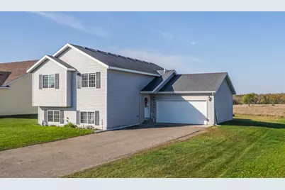 628 N Washington Avenue, Detroit Lakes, MN 56501 - Photo 1