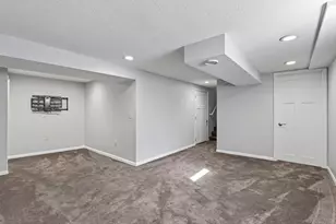 6049 Wentworth Ave, Minneapolis, MN 55419 - Photo 33