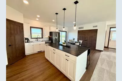 1106 Sunflower Rd Rwf, Redwood Falls, MN 56283 - Photo 23