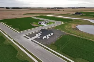 1106 Sunflower Rd Rwf, Redwood Falls, MN 56283 - Photo 9