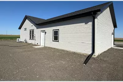 1106 Sunflower Rd Rwf, Redwood Falls, MN 56283 - Photo 15