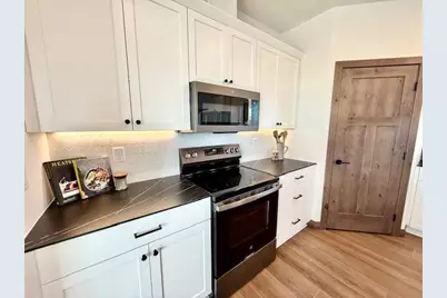 1106 Sunflower Rd Rwf, Redwood Falls, MN 56283 - Photo 25