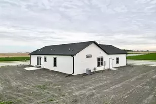 1106 Sunflower Rd Rwf, Redwood Falls, MN 56283 - Photo 7