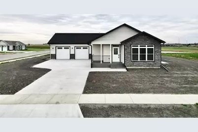 1106 Sunflower Rd Rwf, Redwood Falls, MN 56283 - Photo 3