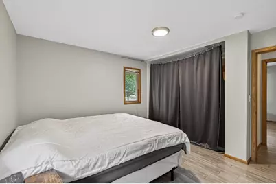 2670 Quail Avenue N, Golden Valley, MN 55422 - Photo 23