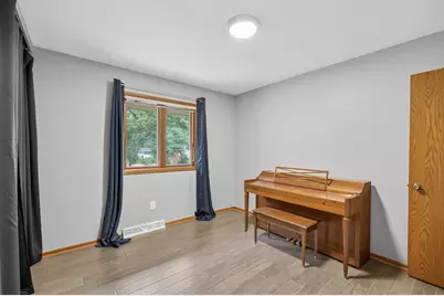 2670 Quail Avenue N, Golden Valley, MN 55422 - Photo 25