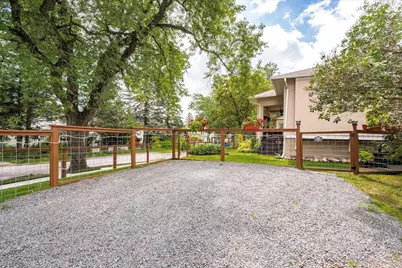 1417 E 10th Street, Duluth, MN 55805 - Photo 3