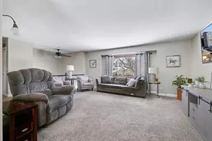 13773 Vernon Cir, Savage, MN 55378 - Photo 5