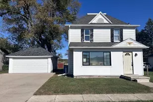 114 6th Ave E, Ellendale, MN 56026 - Photo 1