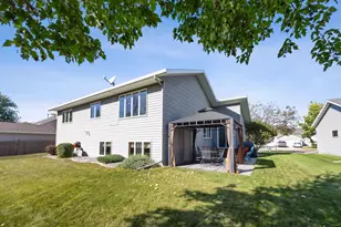 2524 38 1/2 Ave S, Fargo, ND 58104 - Photo 3