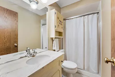 437 County Road C W, Roseville, MN 55113 - Photo 27