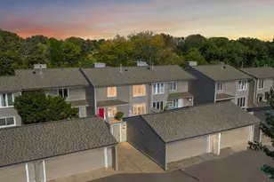 437 County Rd C West, Roseville, MN 55113 - Photo 45