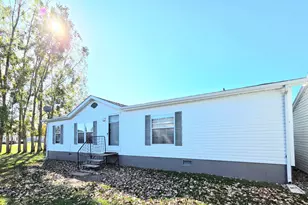 118 Snetting Dr, Thief River Falls, MN 56701 - Photo 3