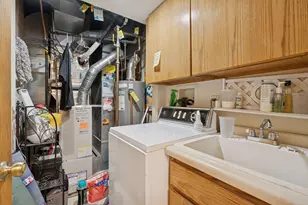 301 Selby Ave, Saint Paul, MN 55102 - Photo 9