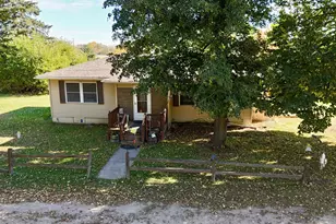 37261 280th St, Westbrook, MN 56183 - Photo 3