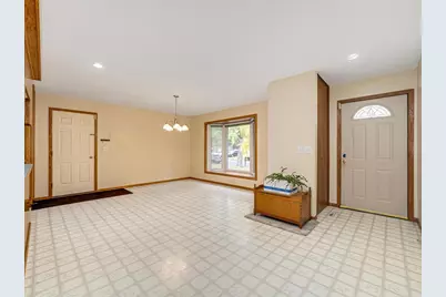 10136 Uplander Street NW, Coon Rapids, MN 55433 - Photo 3