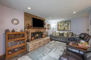 412 Linda St, Jackson, MN 56143 - Photo 3