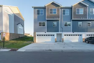 3052 Bluestem Trl, Mankato, MN 56001 - Photo 1