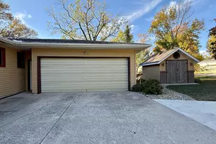 146 Washington Ave, Alden, MN 56009 - Photo 33