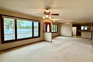 146 Washington Ave, Alden, MN 56009 - Photo 7