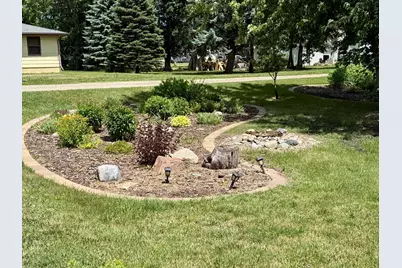 146 Washington Avenue, Alden, MN 56009 - Photo 5