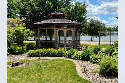 146 Washington Avenue, Alden, MN 56009 - Photo 3