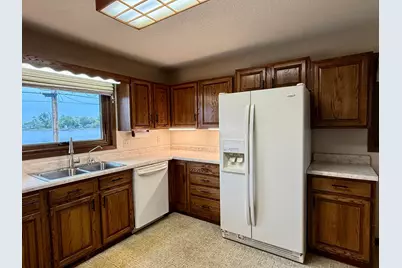 146 Washington Avenue, Alden, MN 56009 - Photo 11