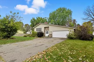 443 Oak St, Woodville, WI 54028 - Photo 5