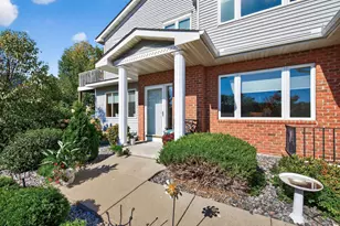 20023 Homestead Ct, Lakeville, MN 55044 - Photo 3