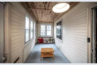 708 8th Street SE, Waseca, MN 56093 - Photo 3