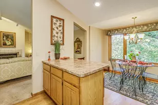 6831 Stonewood Ct, Eden Prairie, MN 55346 - Photo 19