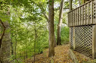 6831 Stonewood Ct, Eden Prairie, MN 55346 - Photo 3