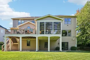 10009 Frederick Pl, Eden Prairie, MN 55347 - Photo 19