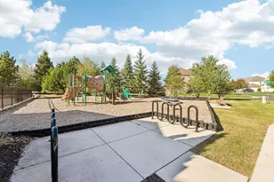 10009 Frederick Pl, Eden Prairie, MN 55347 - Photo 51