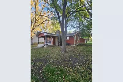 902 Marion Street, Waterville, MN 56096 - Photo 9