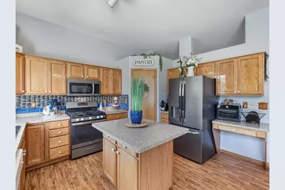 18932 Dunbury Avenue, Farmington, MN 55024 - Photo 5