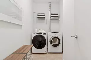 201 S 11th St, Minneapolis, MN 55403 - Photo 17