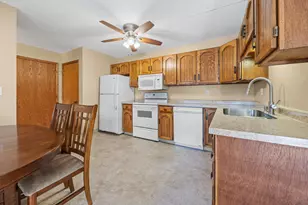 2326 20th Ave S, Fargo,  58103 - Photo 7