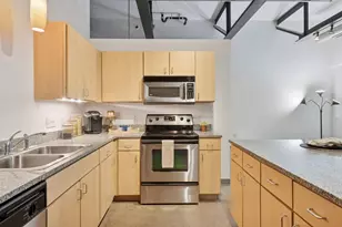 111 E Franklin Ave, Minneapolis, MN 55404 - Photo 11